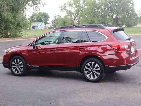Used 2015 Subaru Outback 2.5i Limited AWD/4WD image 8