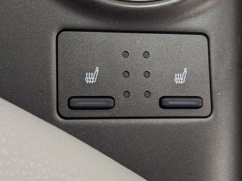 Used 2023 Toyota Camry LE image 27