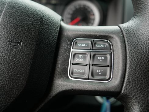 Used 2015 RAM 1500 Express image 29