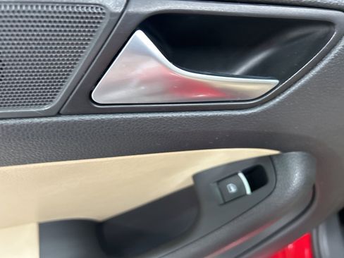 Used 2014 Volkswagen Jetta SE image 23