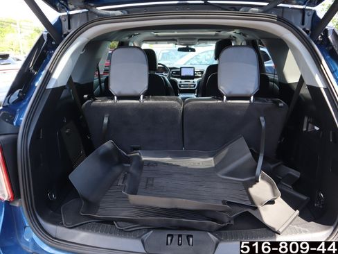 Used 2022 Ford Explorer XLT w/ Equipment Group 202A AWD/4WD image 27
