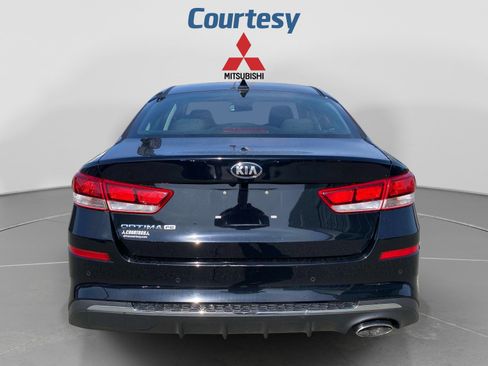 Used 2019 Kia Optima LX FWD image 4