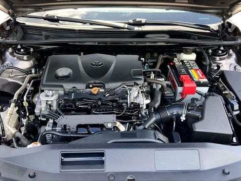 Used 2019 Toyota Camry SE w/ Convenience Package FWD image 31