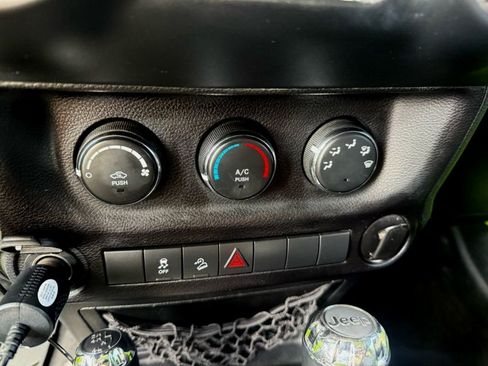 Used 2012 Jeep Wrangler Sport w/ Connectivity Group image 22