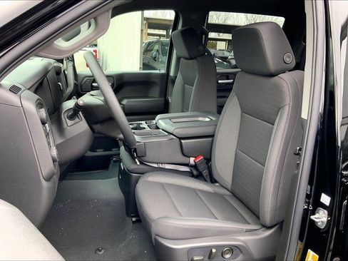 New 2026 Chevrolet Silverado 1500 Custom Trail Boss w/ Turbomax Blackout Package AWD/4WD image 9
