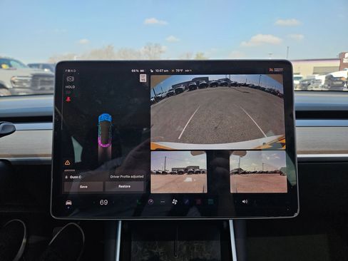 Used 2020 Tesla Model 3 Standard Range Plus image 18