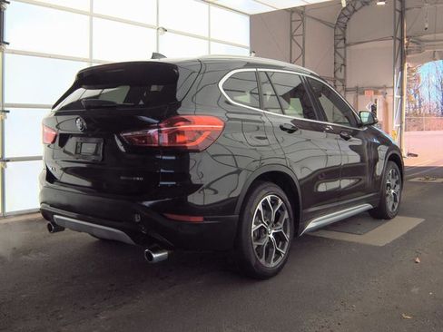 Used 2022 BMW X1 sDrive28i image 2