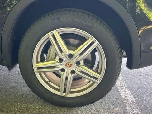 Used 2014 Porsche Cayenne S AWD/4WD image 15