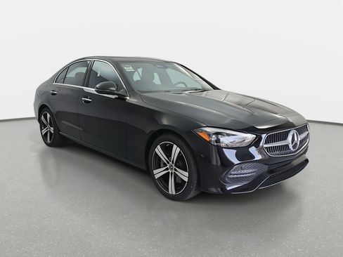 Used 2025 Mercedes-Benz C 300 Sedan image 3