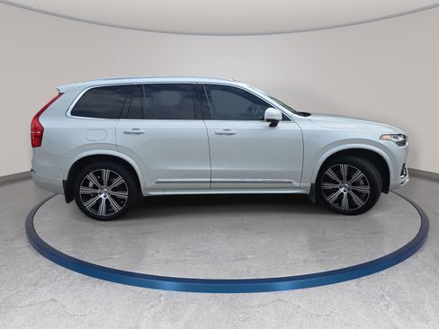 Used 2024 Volvo XC90 T8 Ultimate w/ Lounge Package AWD/4WD image 4