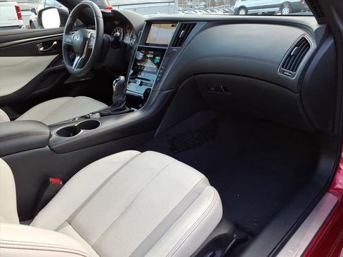 Used 2022 INFINITI Q60 Red Sport 400 w/ Proactive Package image 9