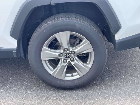 Used 2024 Toyota RAV4 XLE FWD image 28