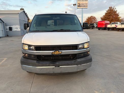 Used 2016 Chevrolet Express 3500 LT w/ LT Preferred Equipment Group image 2