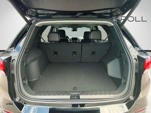Used 2024 Chevrolet Equinox Premier FWD image 12