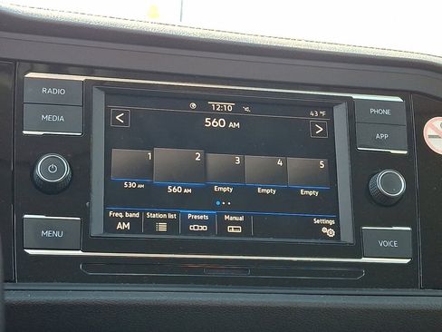 Used 2024 Volkswagen Jetta S image 29