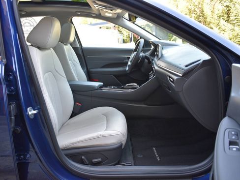 Used 2021 Hyundai Sonata Limited image 8