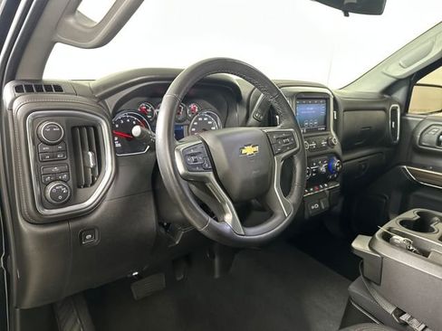 Used 2021 Chevrolet Silverado 1500 LT image 13