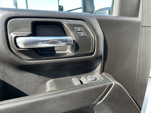 Used 2024 GMC Sierra 2500 Pro w/ Convenience Package image 13
