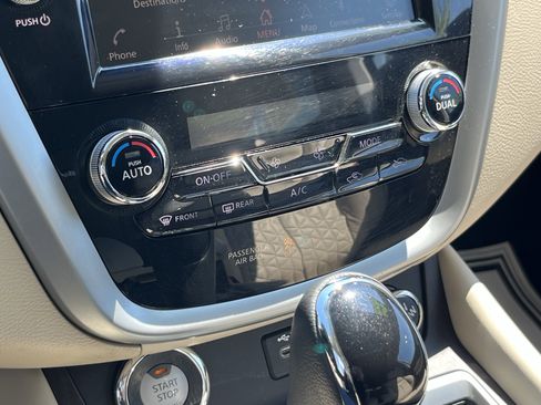 Used 2020 Nissan Murano Platinum w/ Cargo Package AWD/4WD image 30