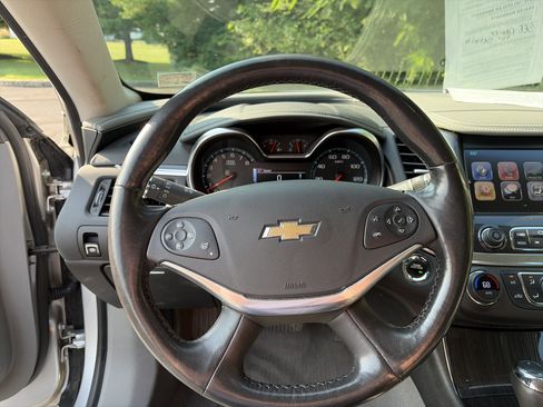 Used 2018 Chevrolet Impala LT w/ LT Convenience Package FWD image 29