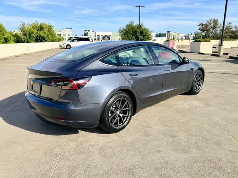 Used 2021 Tesla Model 3 Long Range AWD/4WD image 11