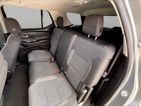 Used 2018 Chevrolet Traverse LS FWD image 19