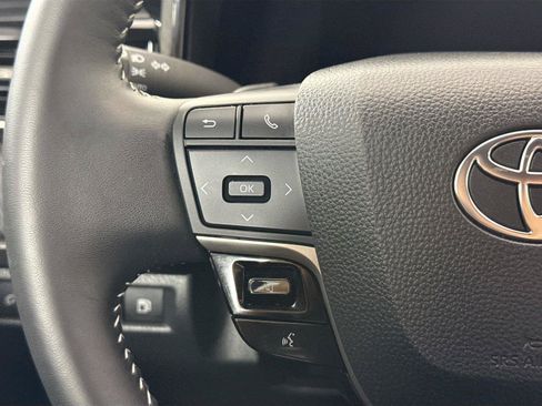 Certified 2025 Toyota Camry SE w/ Multimedia Upgrade Package FWD image 17