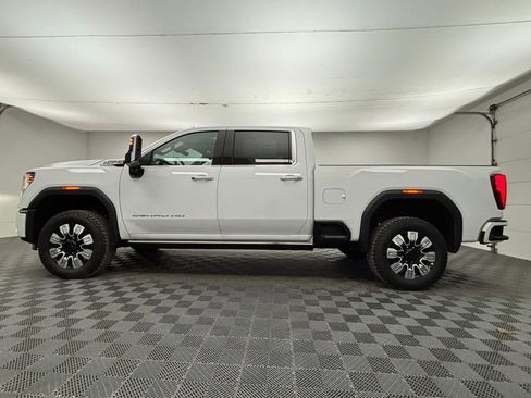 New 2025 GMC Sierra 2500 Denali w/ Denali Reserve Package image 13