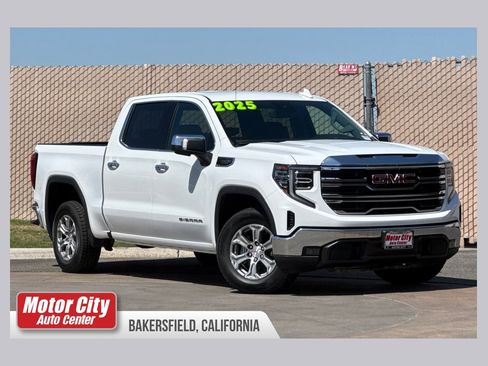 Certified 2025 GMC Sierra 1500 SLT RWD image 1