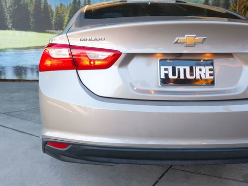 Used 2022 Chevrolet Malibu LS image 37
