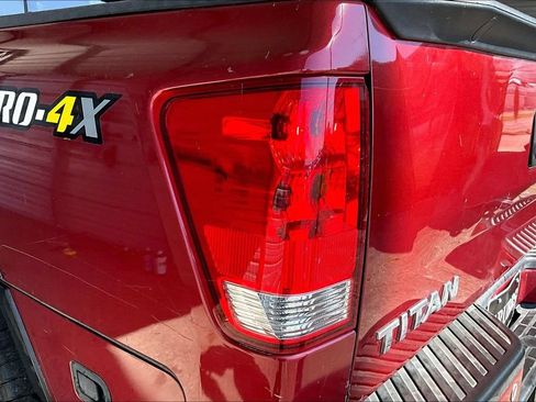 Used 2014 Nissan Titan PRO-4X AWD/4WD image 39