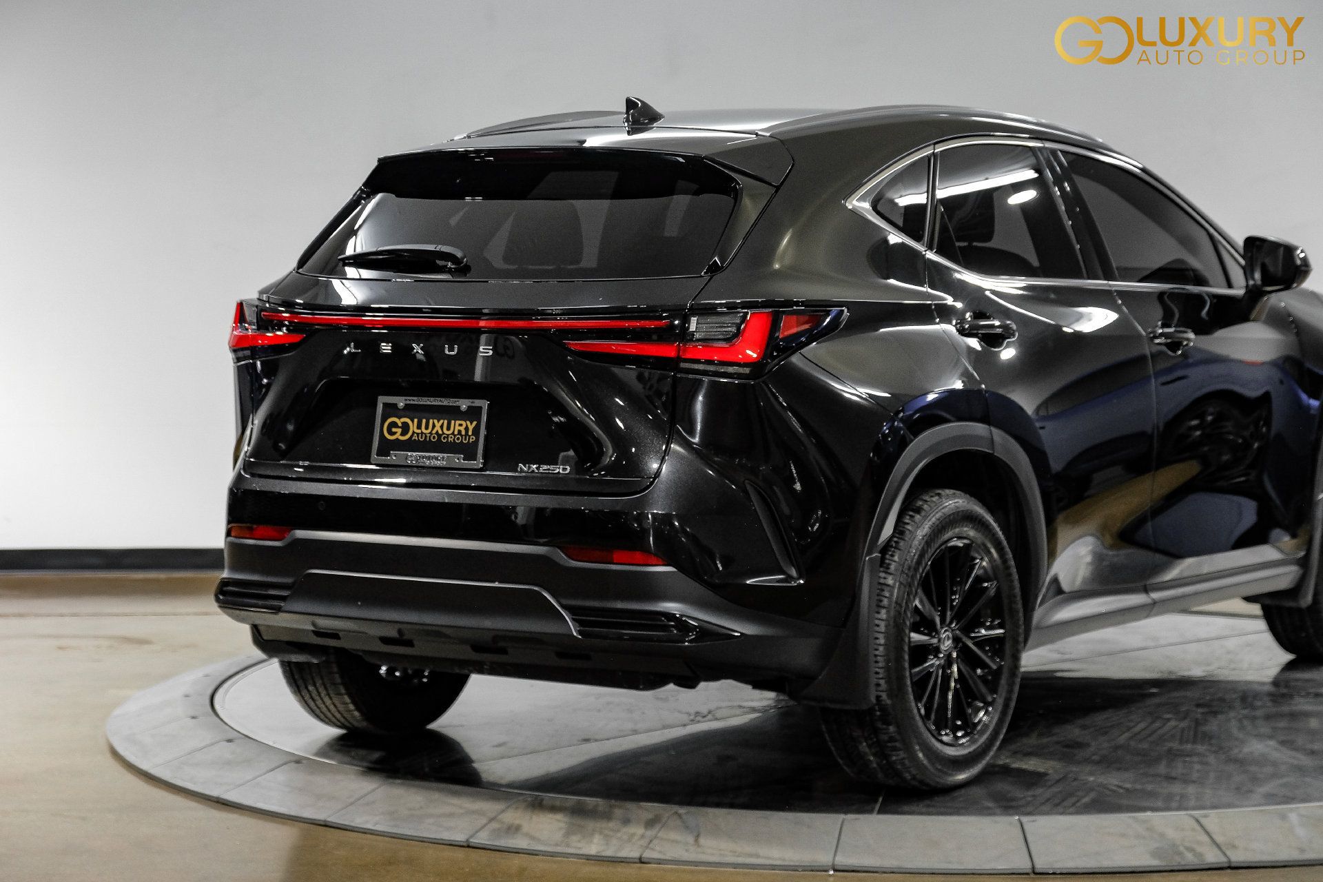 Used 2025 Lexus NX 250 FWD w/ Cold Area Package image 13