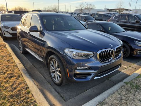 Used 2019 BMW X3 xDrive30i w/ Premium Package image 2