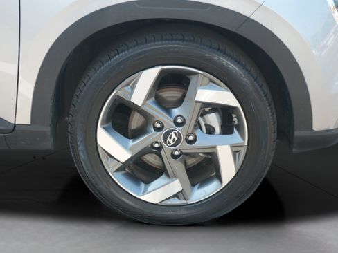 Used 2025 Hyundai Venue SEL FWD image 49