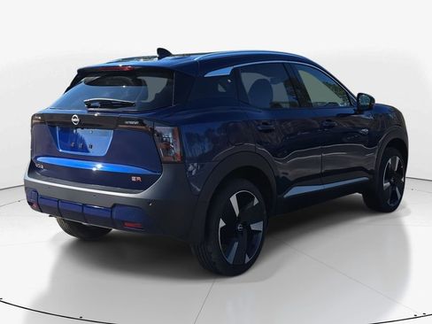 New 2026 Nissan Kicks SR FWD image 5