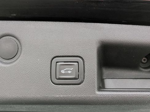 Used 2023 Chevrolet Equinox LT AWD/4WD image 14