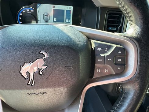 Used 2023 Ford Bronco Wildtrak image 26