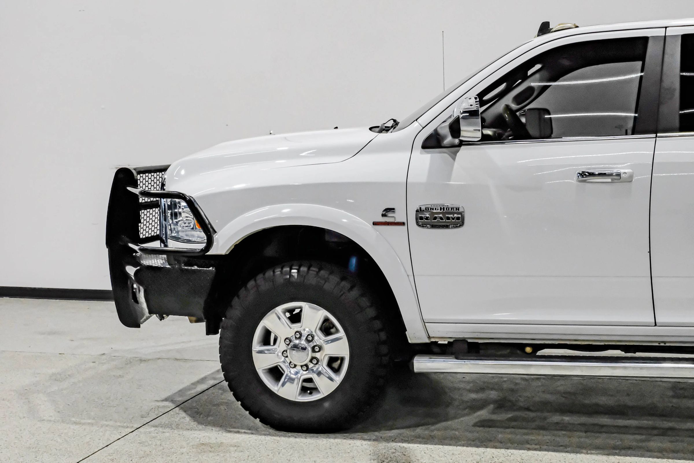 Used 2017 RAM 2500 Longhorn w/ Convenience Group AWD/4WD image 10