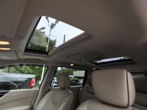 Used 2013 Nissan Quest SL FWD image 20
