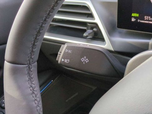 New 2025 BMW 330i xDrive 330i xDrive w/ Premium Package image 28