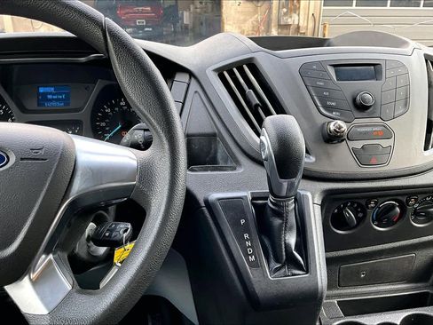 Used 2018 Ford Transit 250 130 Low Roof w/ Exterior Upgrade Package image 7