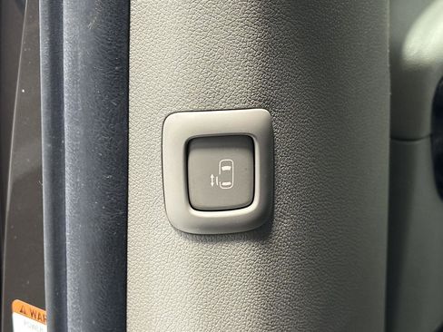 Used 2015 Kia Sedona EX w/ EX Premium Package image 23