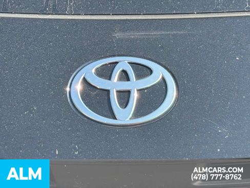 Used 2025 Toyota Camry LE FWD image 5