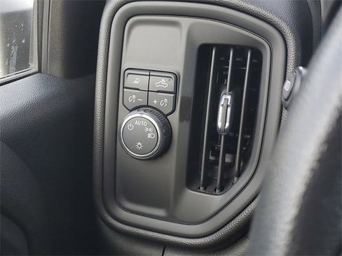 Used 2024 Chevrolet Silverado 2500 Custom w/ Custom Value Package image 30