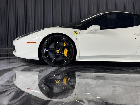 Used 2010 Ferrari 458 Italia Coupe RWD image 20