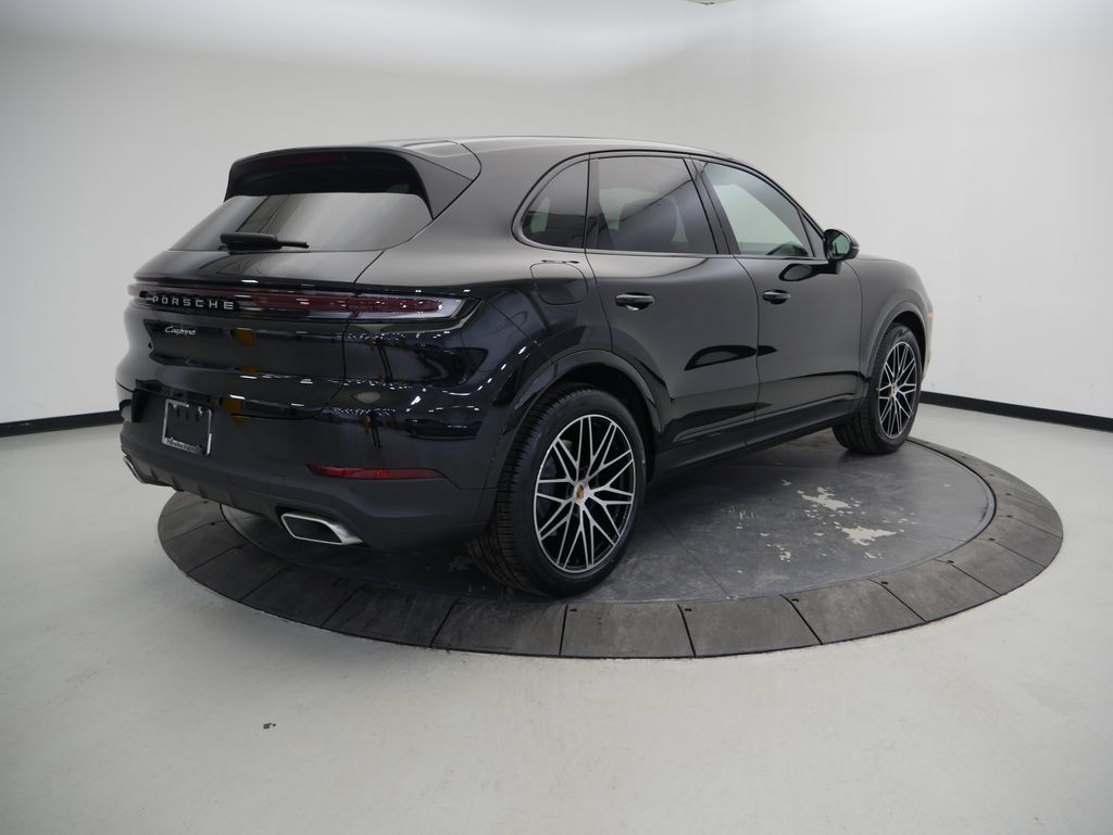 Certified 2026 Porsche Cayenne AWD/4WD image 7