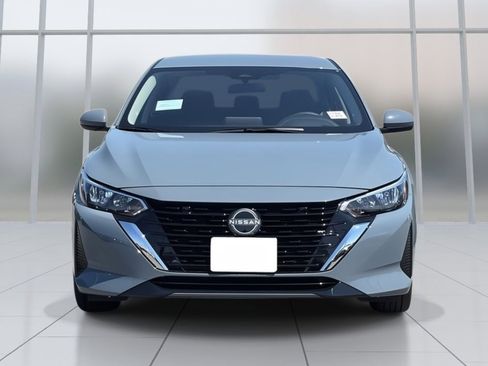 New 2025 Nissan Sentra SV image 6