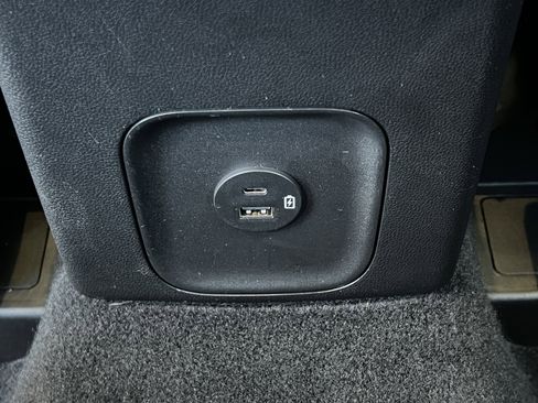 Used 2022 Ford Escape SE image 37