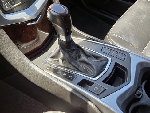 Used 2012 Cadillac SRX Luxury FWD image 19