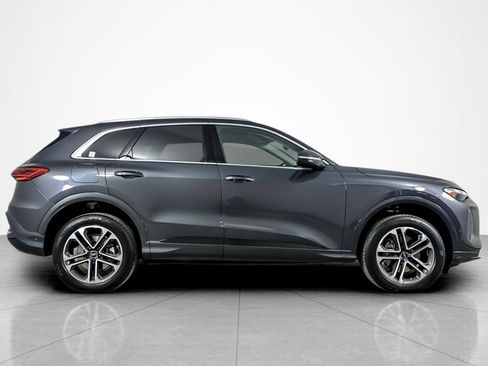 Used 2025 Audi Q5 Premium w/ 19" Wheel Package image 6